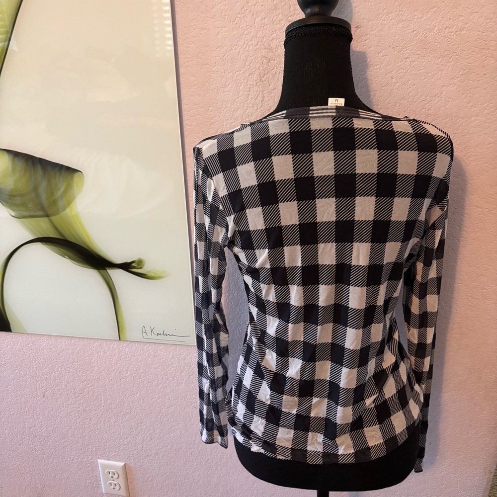Must bundle Shirt size medium - Picture 4 of 5